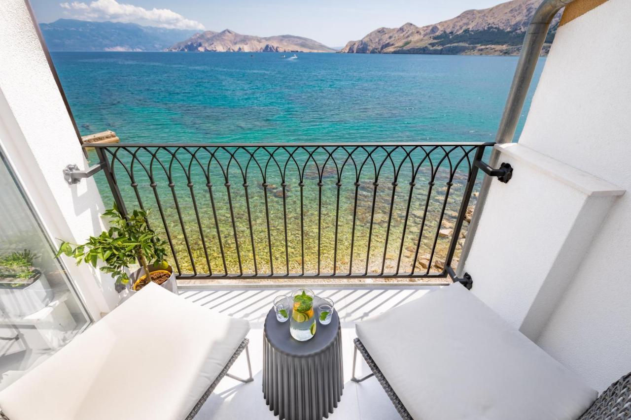 Seafront Baska Apartment Eksteriør billede